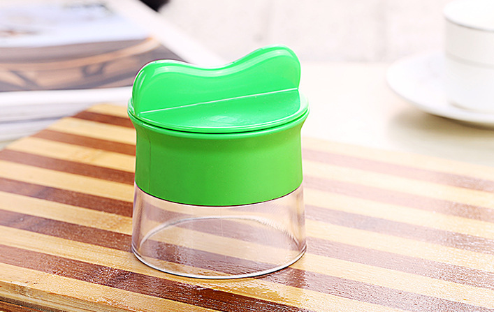 Spiral Rotating Cucumber And Carrot Shredder