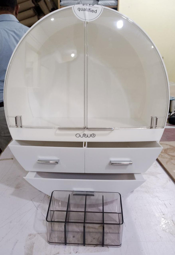 Oval Shaped Cosmetic organizer