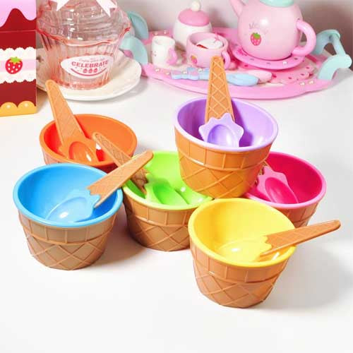 Ice Cream Cups Set – 4 Cups & 4 Spoons